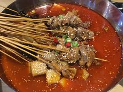 红汤串串-嗜辣吃客