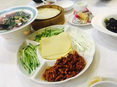 -关东风老北方菜馆(桂芳园店)