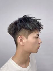 -In Style Hair Salon