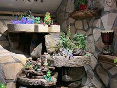 -老牌坊云南鱼豆花火锅(爱建店)