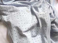 -lululemon(上海浦东IFC店)