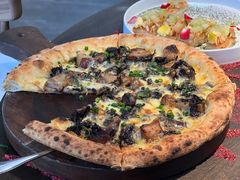 -九月里.自由花园餐厅