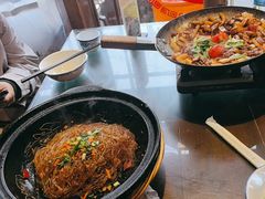 -富正毅三下锅·湘西韵味(天门山索道店)