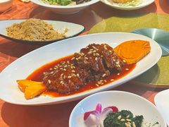 干烧松子素黄鱼-功德林(南京西路店)