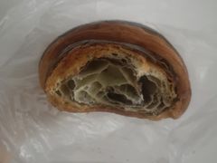 巧克力羊角面包-巴黎贝甜(武夷花园店)