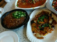 -兔行天下-鸿鹤鲜锅兔(中海国际店)