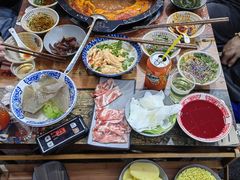 -重庆川渝肥妹火锅