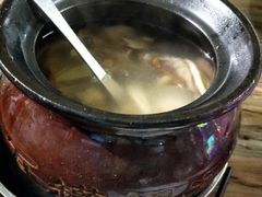 -民间瓦缸煨汤館(嵩山路店)