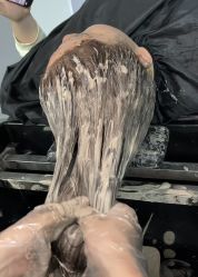 -IU潮牌·SALON
