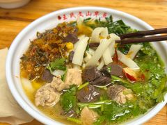 -文山荷鲜居(翠湖店)