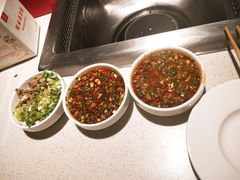 -海底捞火锅鲜切牛肉主题店(长寿路店)
