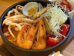 -more than meow吴止猫主题餐厅(承德 中船汇店)