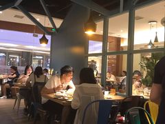 大堂-小鱼小牛·鱼牛干锅·脆鱼火锅(世欧广场店)