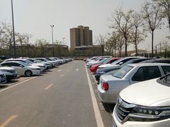 -王府井奥莱临潼小镇(临潼店)