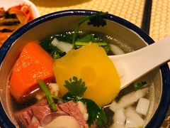 新疆缸缸肉-巴扎美食·新疆菜·西域歌舞表演餐厅(新疆大厦店)