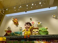 -咻啵翔翔零食基地(万达广场店)