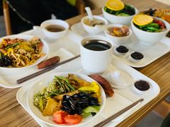 -感恩心素食馆(百世广场店)