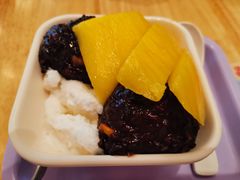 芒果白雪黑糯米甜甜-满记甜品(荟聚购物中心店)