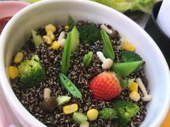 -水桶王国主题餐厅·聚会·生日派对·亲子活动·家庭套餐(亚龙湾希尔顿店)