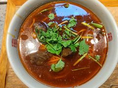 -呼啦面馆·头牌豌杂面(建新东路店)