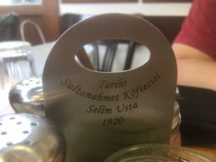 -Tarihi Sultanahmet Köftecisi Selim Usta