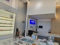 -视野联行眼镜·蔡司·控优点授权(长白万象汇店)