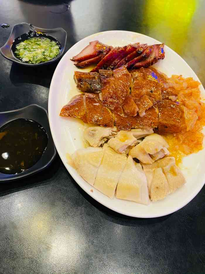 深井陈记烧鹅(新濠天地店)-"今天回上海,没啥安排睡到自然醒退房,出来