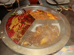 -廖掌柜·重庆鲜货火锅(上海首店)