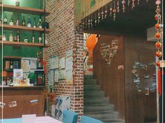 -香巴拉云南餐厅(华莱坞店)