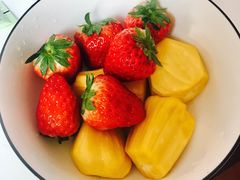 -志龙皇冠吃货椰子铺