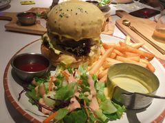 -阿妮叶李(光谷世界城店)