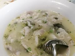 -严记小天府酸菜鱼(西四路店)