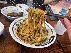 -黑白电视长沙小吃(美林M·LIVE天地东座店)