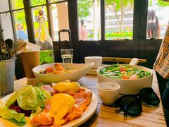 -Common Table · Brunch & Coffee
