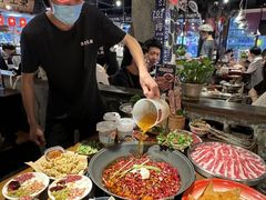 -萍姐火锅·公路夜市(武汉首店)