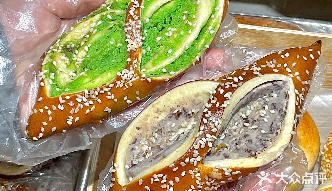 政务区一家好吃又温馨的面包店…… 
