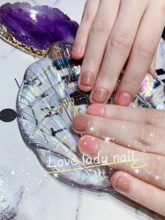 -Love Lady Nail