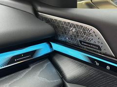 -上海宝信宝马4S店