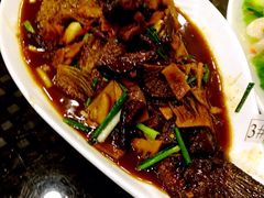 红烧草鱼-东四民芳餐厅(世茂工三店)