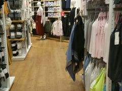 -优衣库(南宁江南万达店)