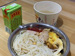 -舌尖上的米粉(阳朔二店)