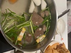 特色锅底-牛焱·贵州黄牛肉火锅(城西银泰店)