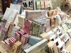 -猫的天空之城概念书店(杭州南宋御街店)