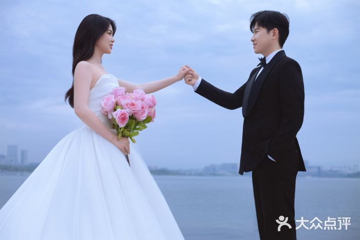 雅云婚纱摄影工作室旗舰店图片