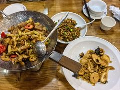 -老唐三下锅 ·张家界地标美食(溪布街店)