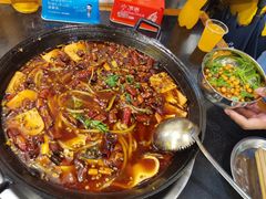 -鸿顺老铁锅美蛙鱼府(解放碑店)