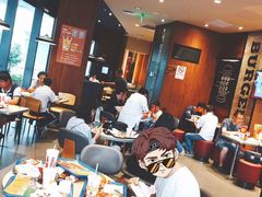 大堂-汉堡王(徐汇绿地缤纷店)