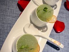 法式蒜香蜗牛-弦月窗LUNETTE BY AMANDA(复兴路店)