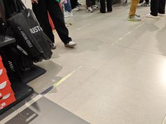 -斯普瑞斯奥特莱斯