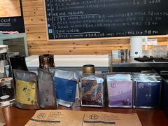 -Be Lived Cafe比例咖啡(摩天轮店)